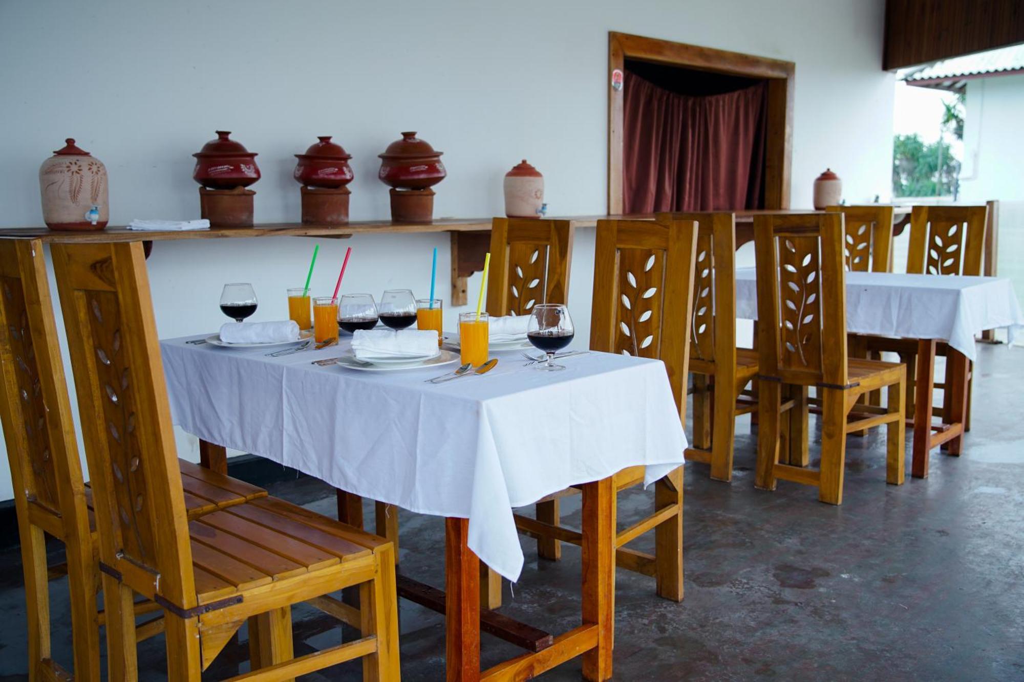 Palm Beach Resort Ceylon Джафна Екстер'єр фото